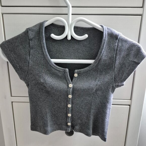 BRANDY MELVILLE SHIRT - Picture 1 of 4